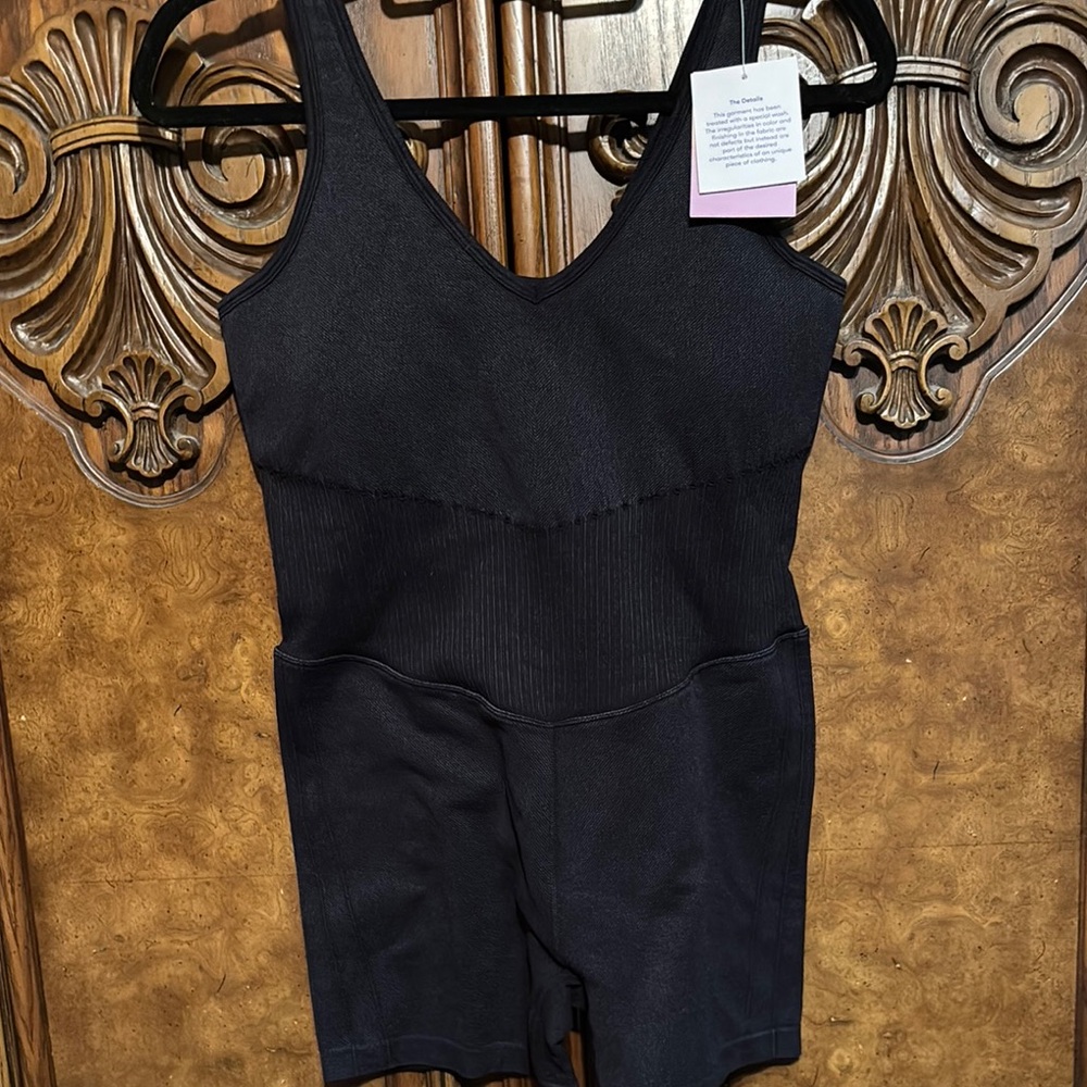 Black Sleeveless Romper ZC